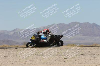 media/Apr-20-2025-CVMA (Sun) [[39090e8767]]/Race 11-500-350 Supersport (Holeshot)/